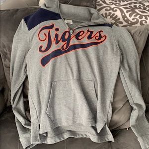 PINK Tigers Pullover